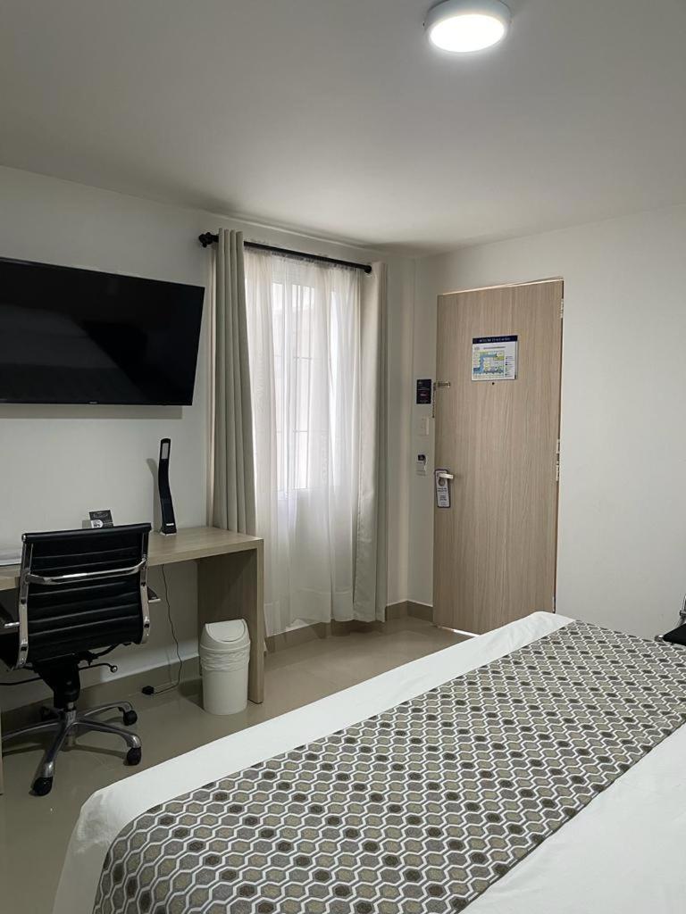 Hotel Juan Maria Tuluá エクステリア 写真