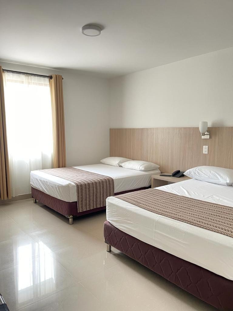 Hotel Juan Maria Tuluá エクステリア 写真