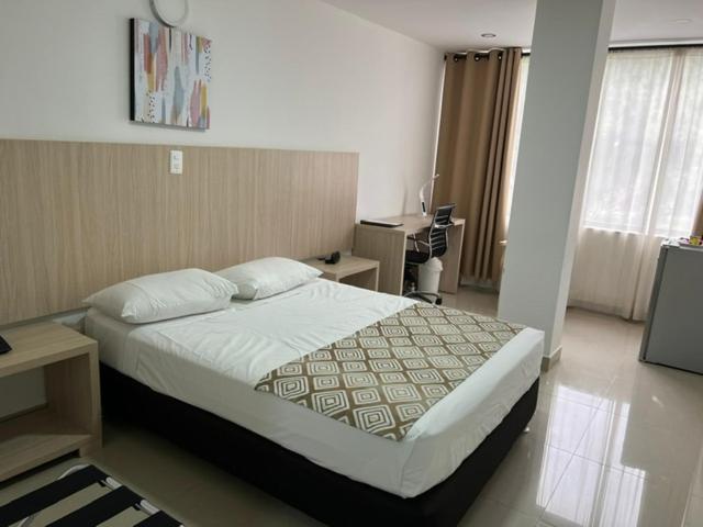 Hotel Juan Maria Tuluá エクステリア 写真