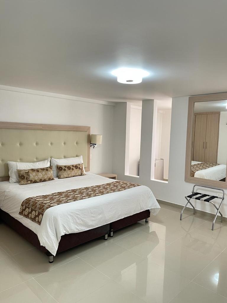 Hotel Juan Maria Tuluá エクステリア 写真