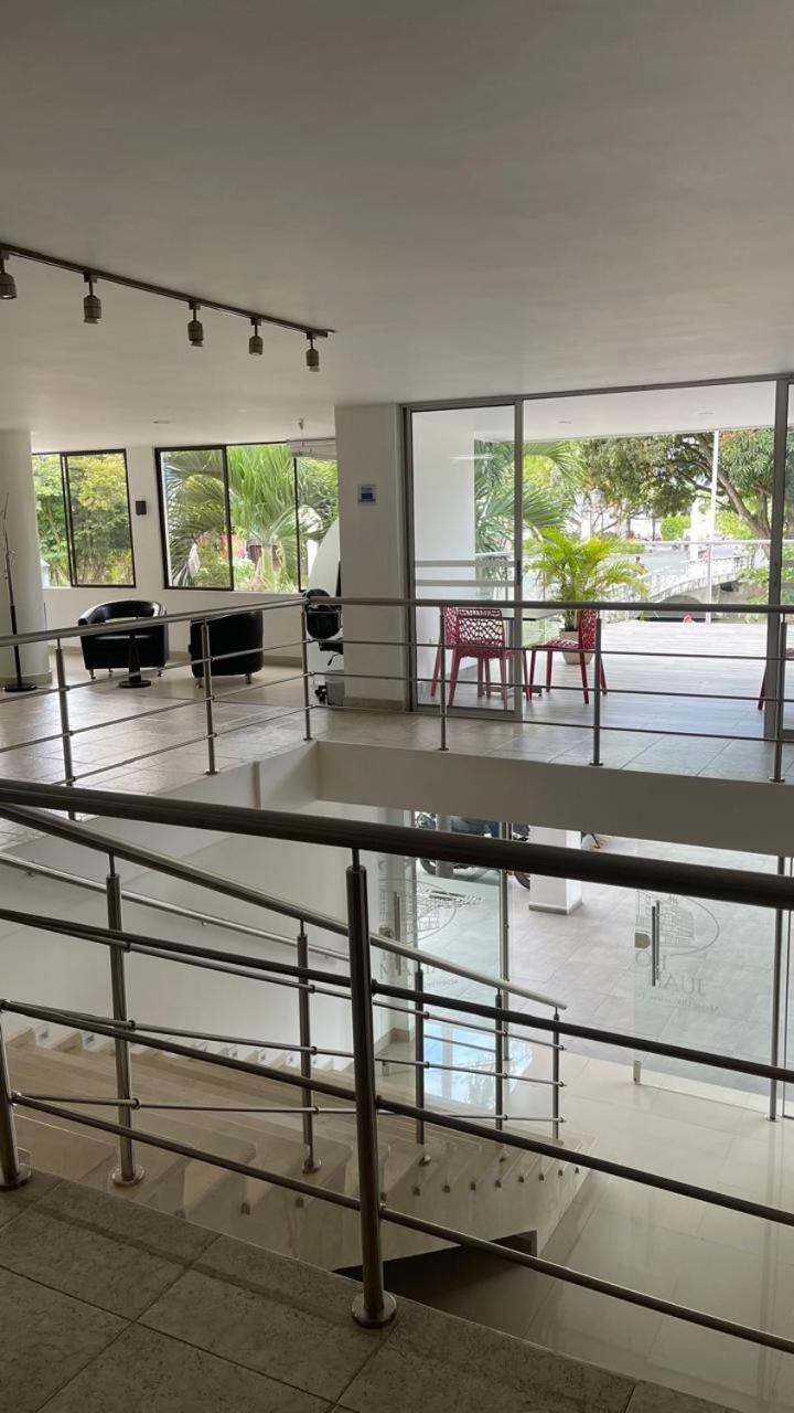 Hotel Juan Maria Tuluá エクステリア 写真
