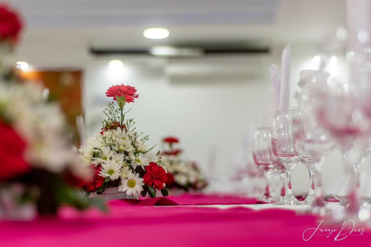 Hotel Juan Maria Tuluá エクステリア 写真